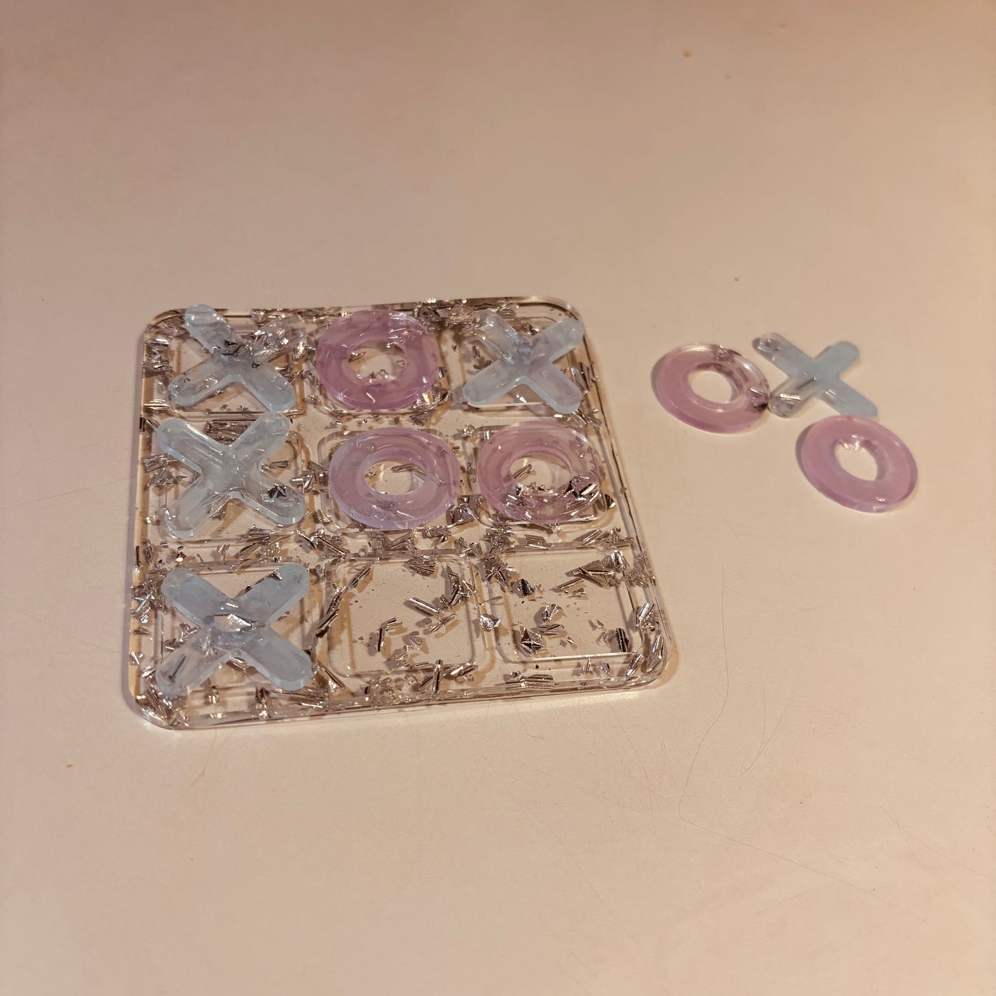 لعبة تيك تاك تو