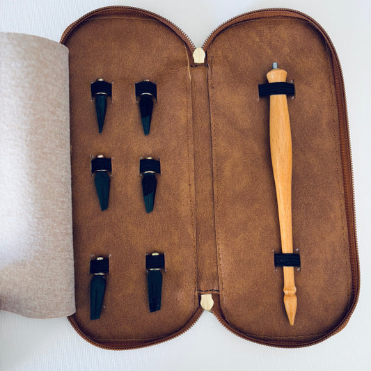 مقلمة أقلام الخط العربي